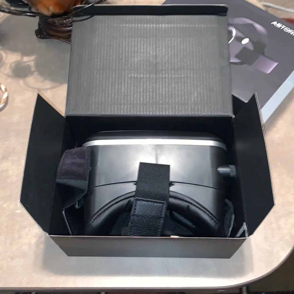AstoriaVR Headset for Phones in Black
